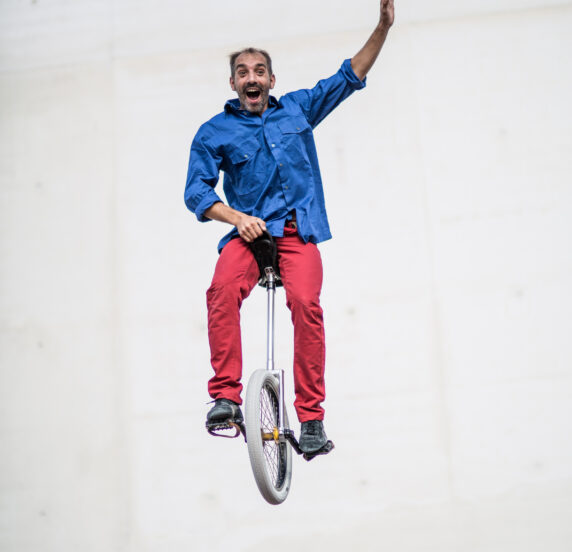 COMPAGNIES FOIRE DES ARTISANS - spectacle de cirque